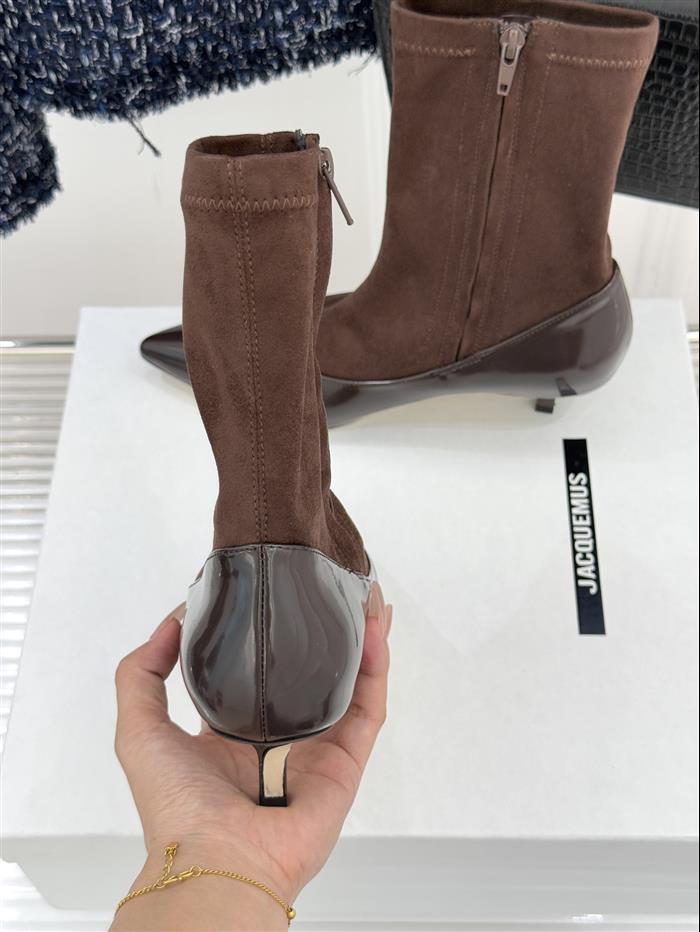 20251128174620763 370